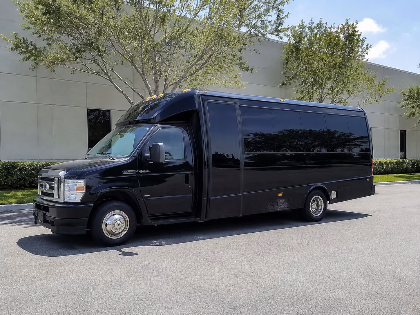 got 30 seconds find a bus to sofi stadium from costa mesa