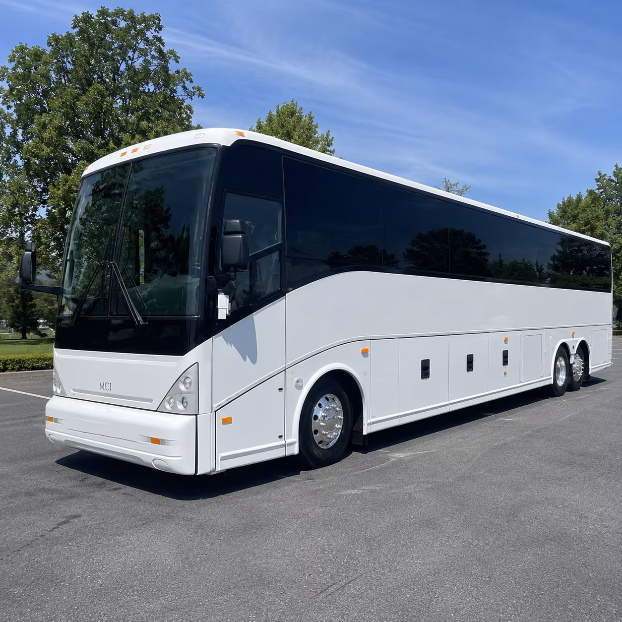 huntington beach charter bus rentals for airport transfers