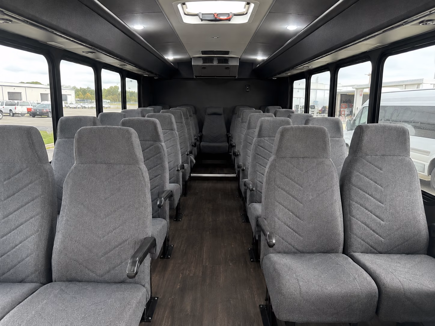 orange private airport shuttles for orange pickups and drop offs